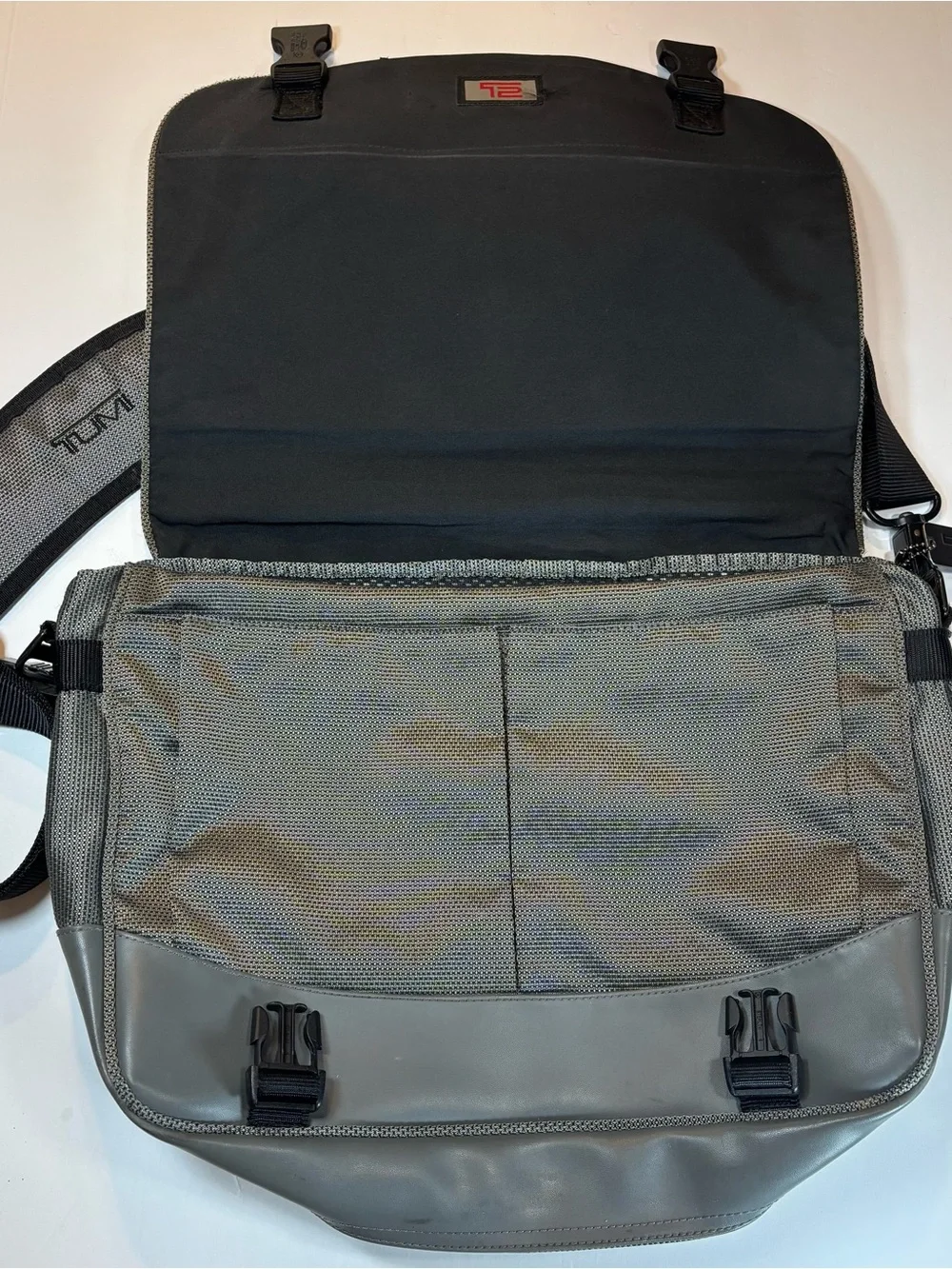 Tumi Gray Ballistic Tech T2 Nylon Expandable Messenger Computer Briefcase